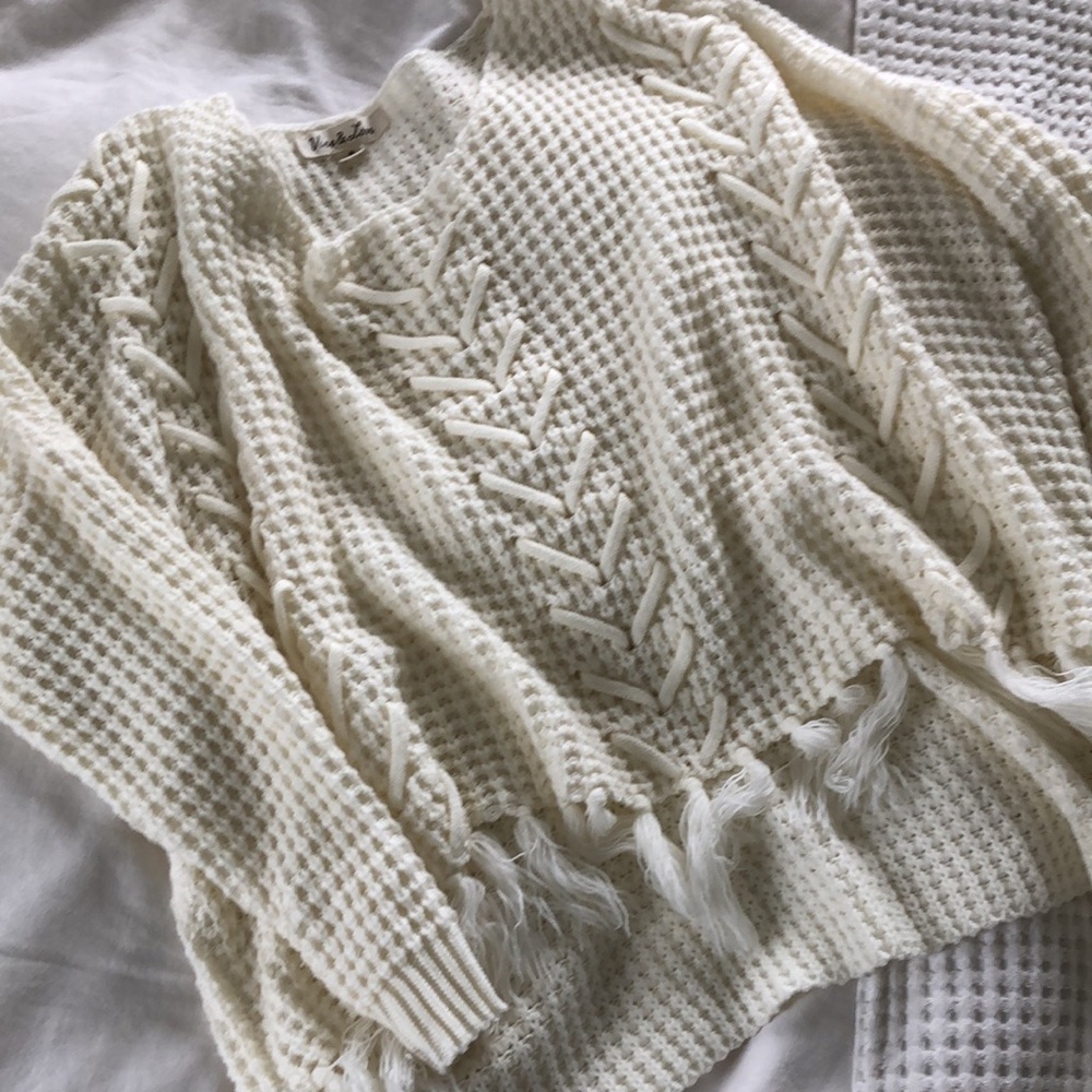 Super Comfy Size M Knit Tassel Sweater